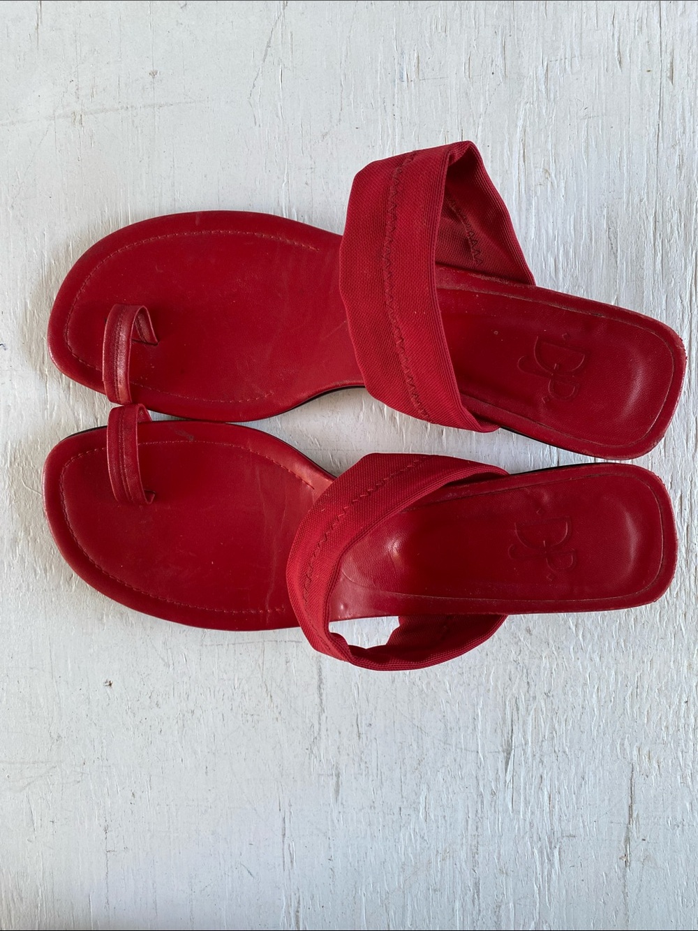 Women’s Red Slip-On Toe Loop Sandals